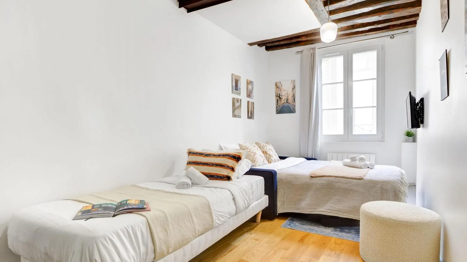 Bnbnova - Ile Saint-Louis & Pont De La Tournelle Paris Apartment